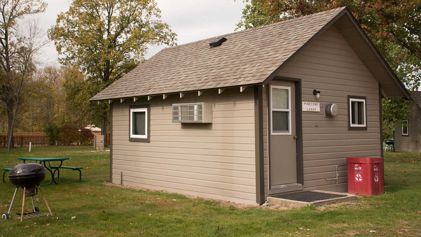 The Pinecone Lodge Cabin