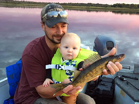 Enjoy world-class walleye fishing on Lake Winnibigoshish and Little Winnie Lake.